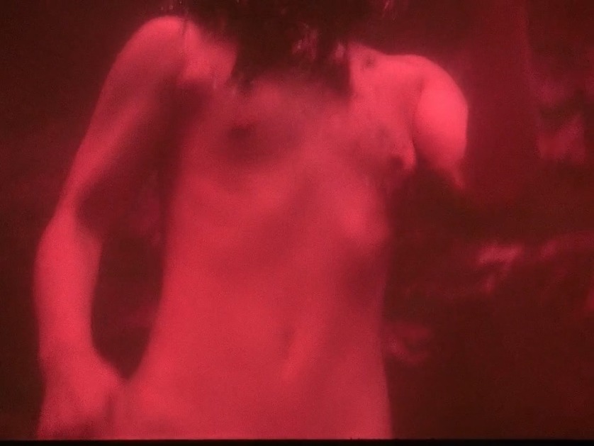 Ai Matsubara con la gonna corta