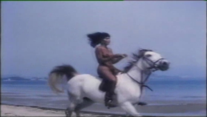Ajita Wilson foto intime 37