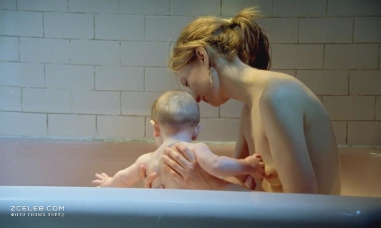 Alba Rohrwacher: la sua bellezza senza pari in immagini ad alto impatto