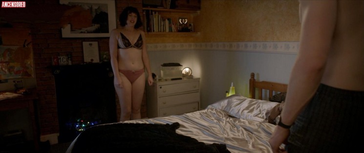 Alexandra Roach le tette sono visibili 56