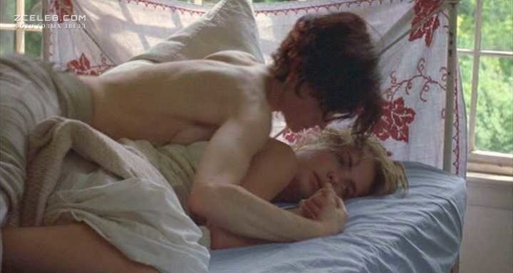Ally Sheedy calze