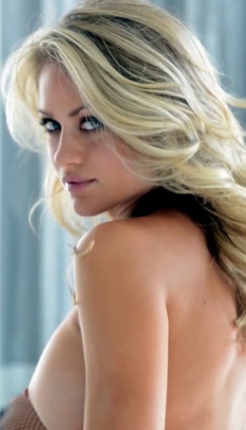Amber Seyer foto nuda 90