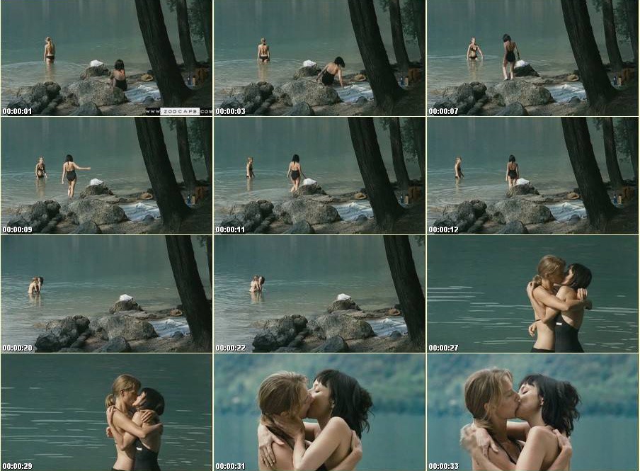 Antonia Liskova: foto esplicite e amatoriali del suo nudo seducente e sensuale.