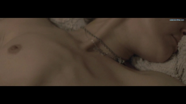Antonia Zegers nudo 79