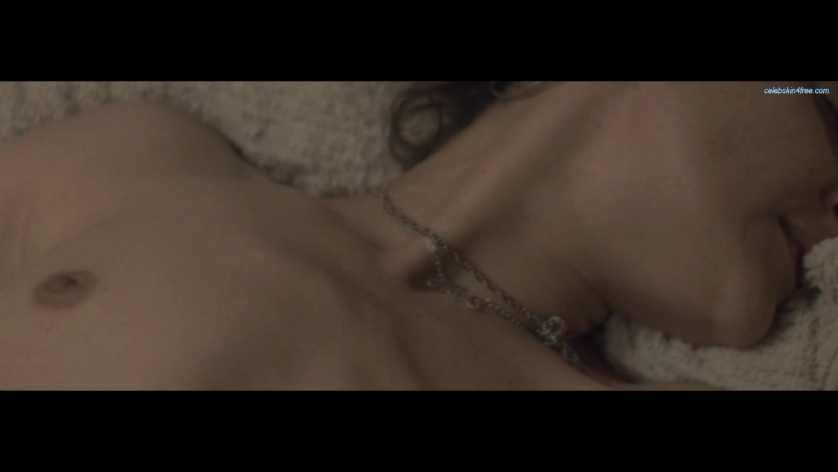 Antonia Zegers seno nudo 25