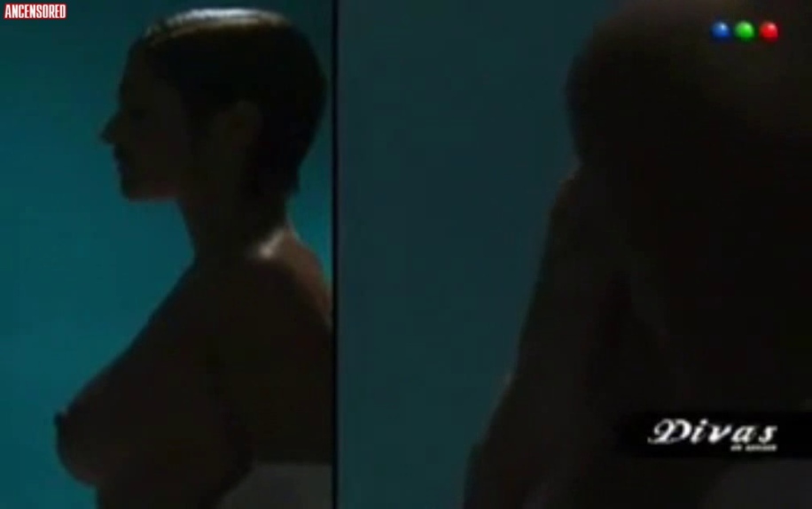 Araceli GonzaLez i glutei sono visibili 61