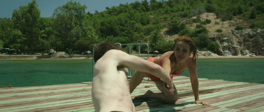 Ayca Yagcioglu gambe