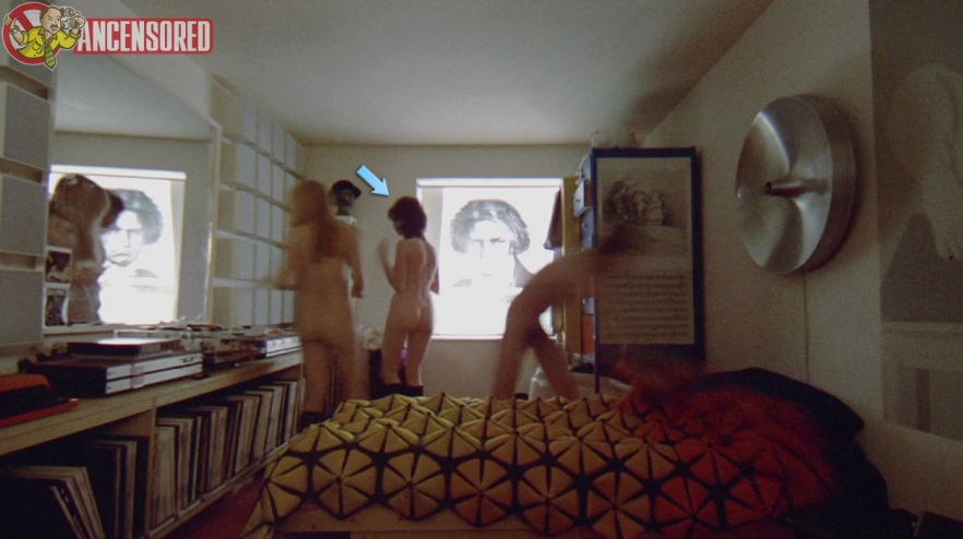 Barbara Scott seno nudo 23