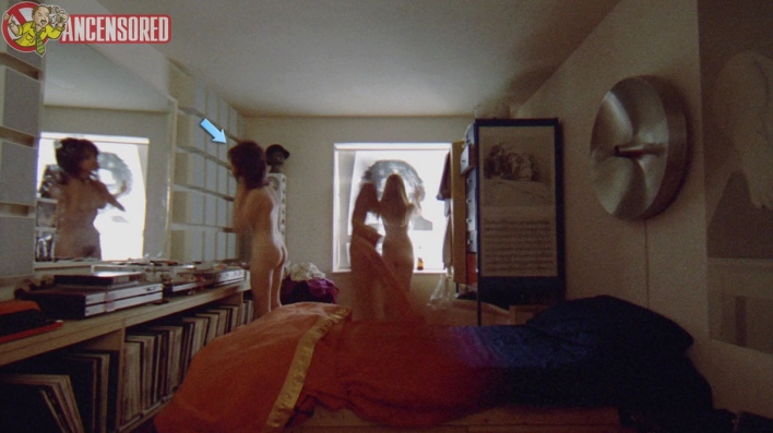 Barbara Scott seno nudo 53