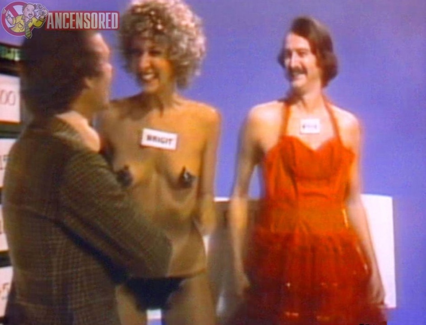 Betty Thomas dentro biancheria intima 53