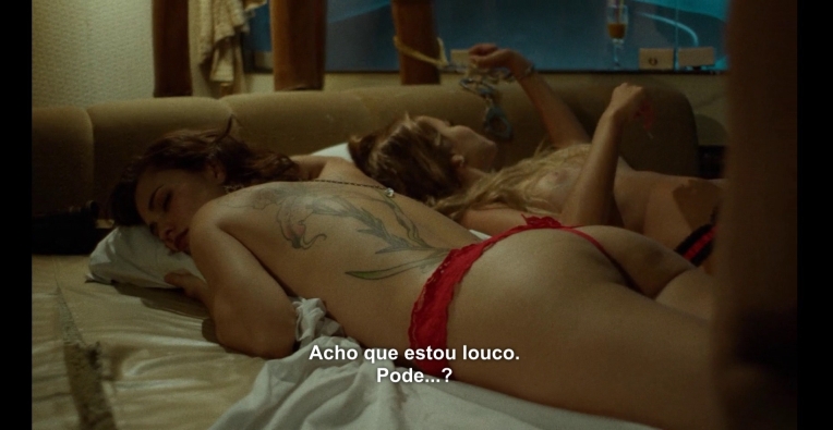 Camila Mayrink tette 42