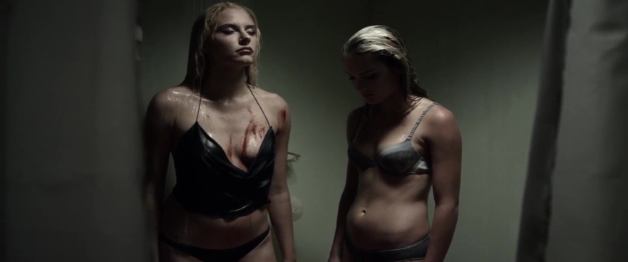 Ciara Hanna tette 18