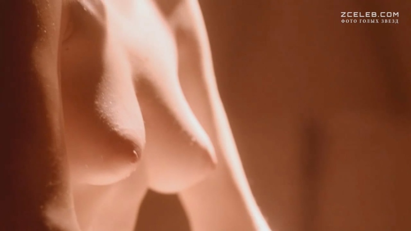 Clare Grant senza biancheria intima 82