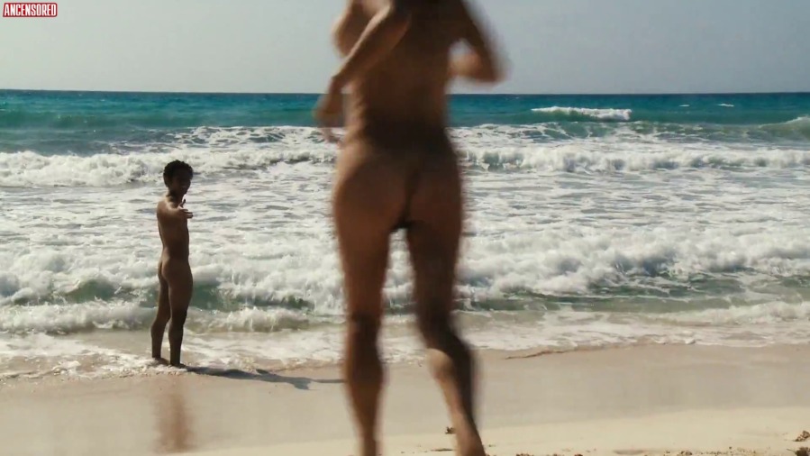 Damayanti Quintanar foto amatoriali culo nudo 81