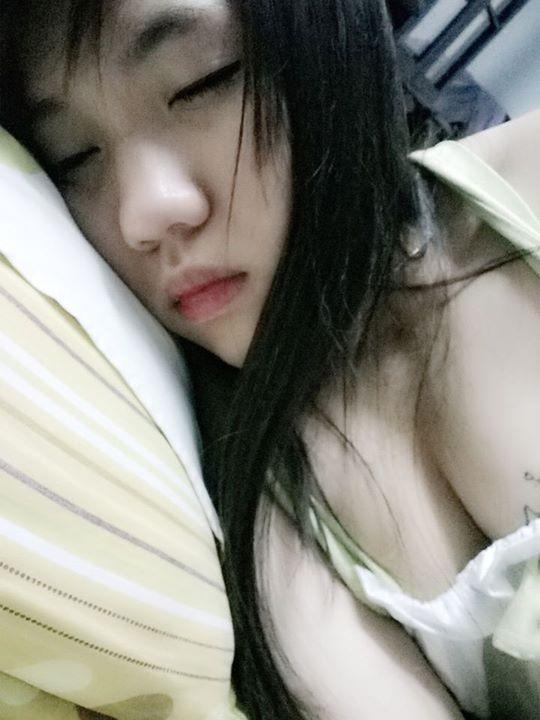 Dang Nguyen Van Anh le tette sono visibili 38