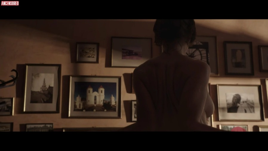Diane Fleri foto amatoriali culo nudo