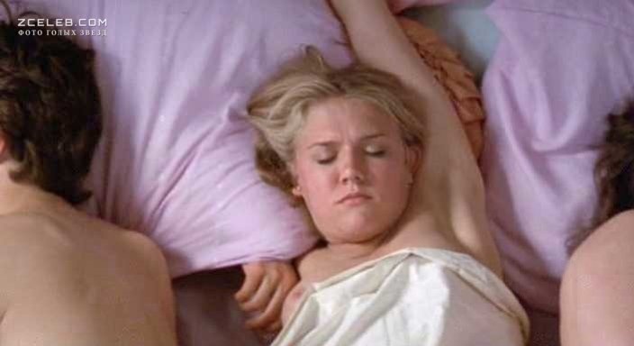 Fotografie Intime, Figa e Seni di Dominique Swain: una raccolta completa delle immagini più sexy.