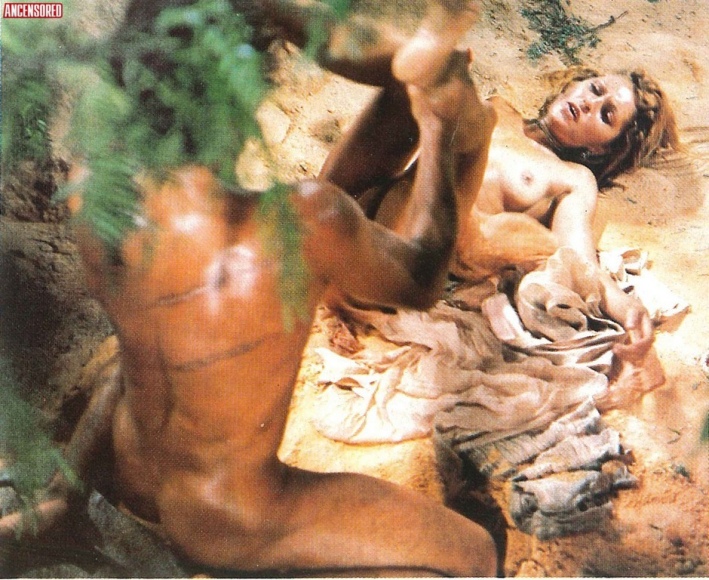 Eleonora Vallone seno nudo