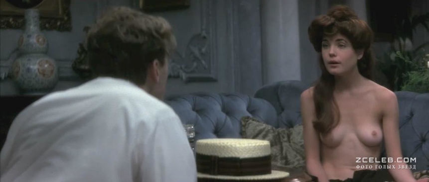 Elizabeth McGovern le tette sono visibili