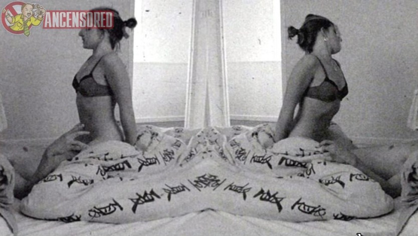 Emily Aston foto amatoriali culo nudo