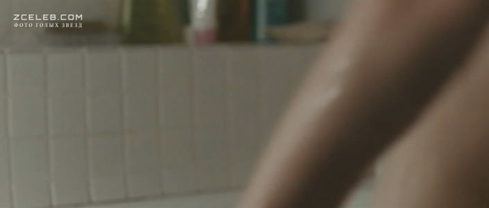 Emily Hampshire nudo 80