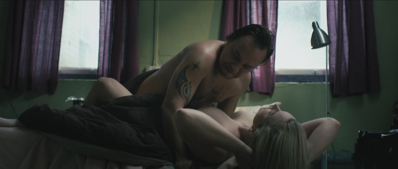 Emma Stansfield con la gonna 48