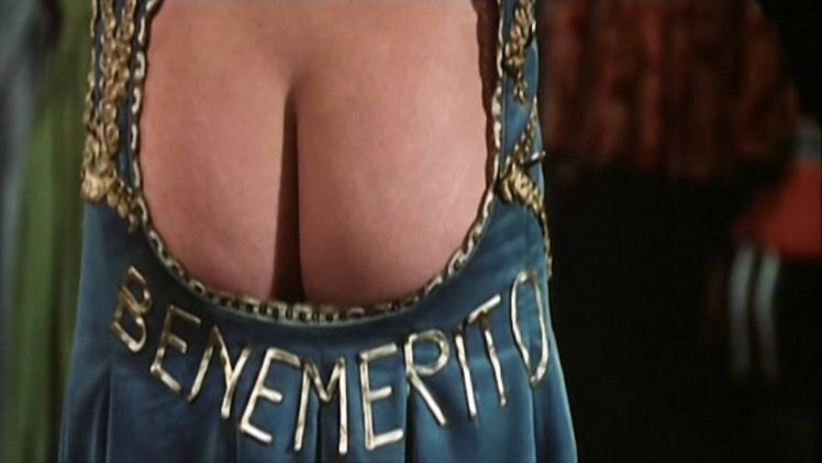 Enza Sbordone senza biancheria intima 46