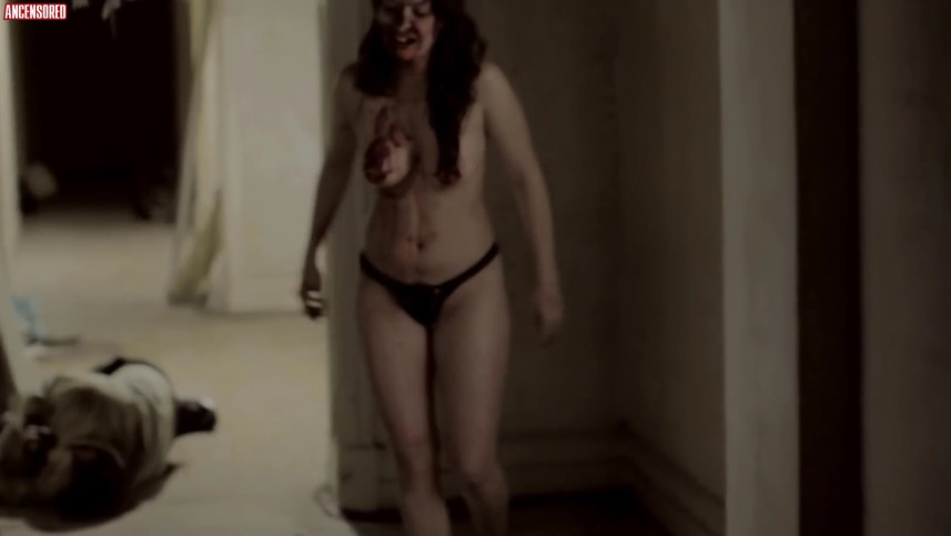 Evelyn Ligocki seno nudo 35