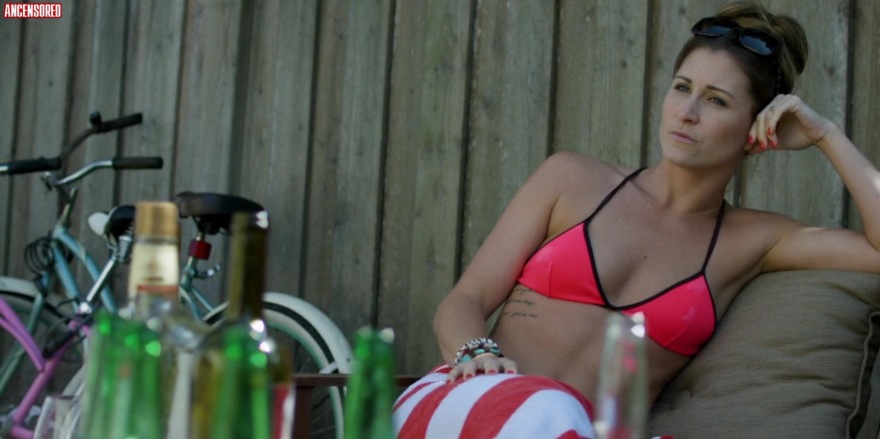 Gabrielle Stone senza mutandine