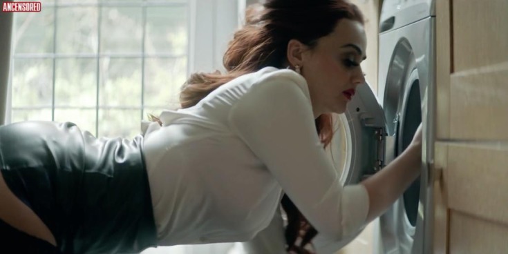 Foto esplicite, gambe e seno nudo di Hayley Squires: scopri tutto qui!