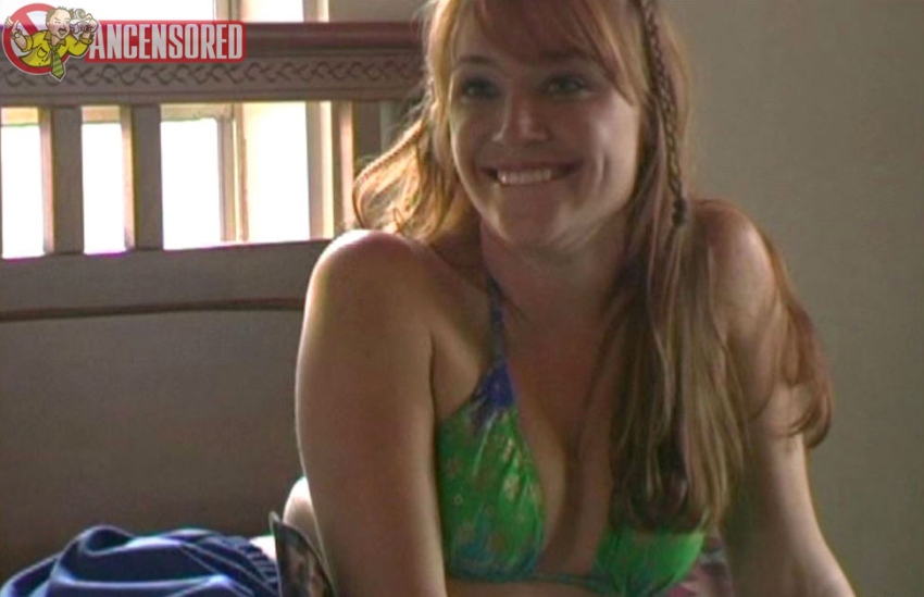 Heather Joy Budner senza mutandine