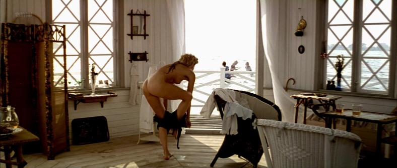 Fotografa Helene Egelund: la bellezza esplicita del nudo femminile
