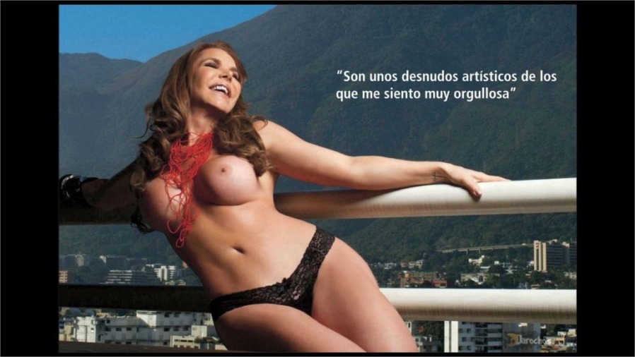 Hilda Abrahamz senza biancheria intima 45