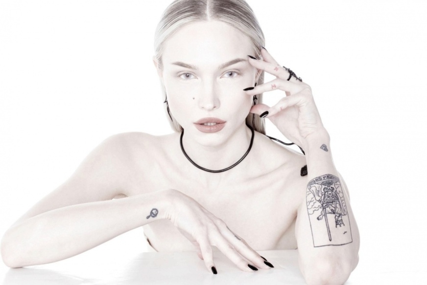 Ivy Levan tette 16