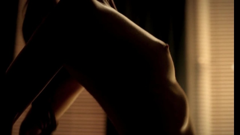 Jasmin Lord i glutei sono visibili