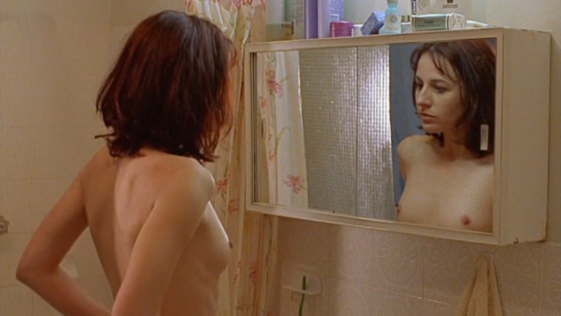 Joey Kennedy le tette sono visibili