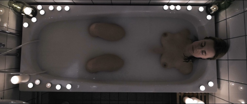 Lanna Ohlsson seno nudo 56