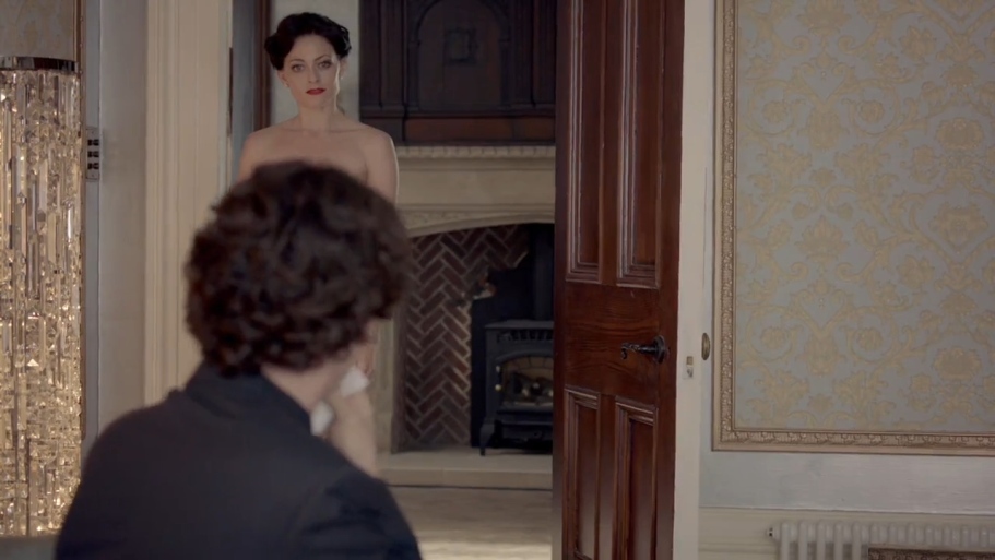 Lara Pulver senza mutandine 55