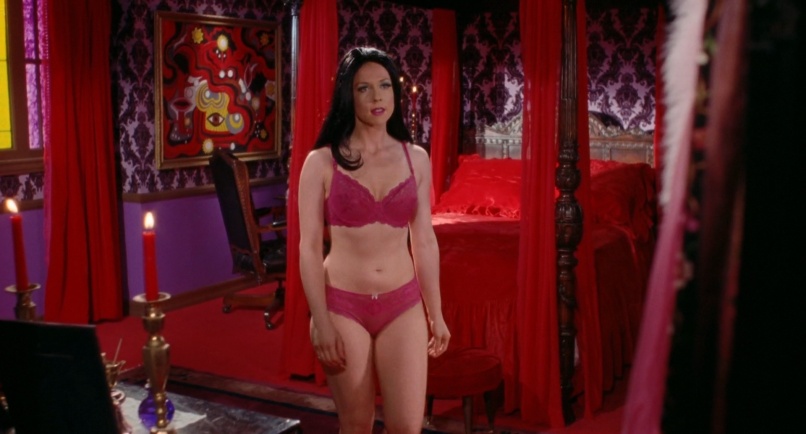 Laura Waddell tette 52