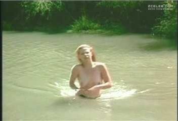 Scopri le foto intime di Lili Taylor: in collant e anche nudo!