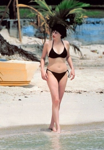 Liv Tyler nudo