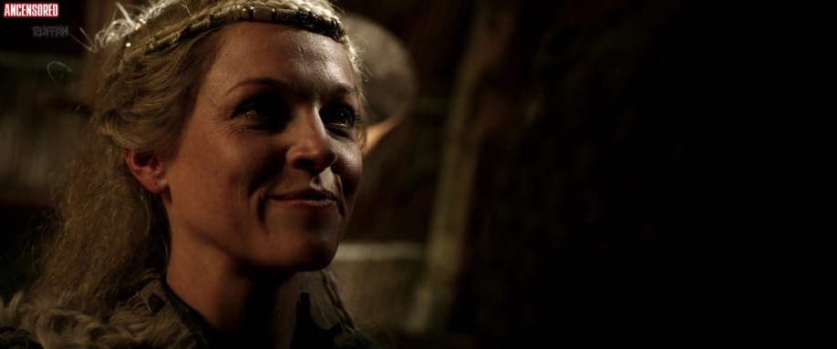 Loes Haverkort senza mutandine