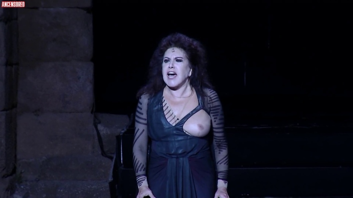 Loles Leon foto amatoriali culo nudo 52