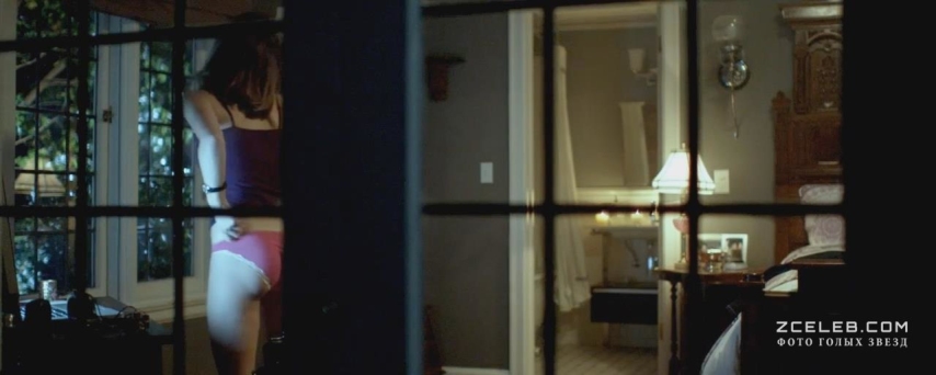 Lucy Griffiths le tette sono visibili