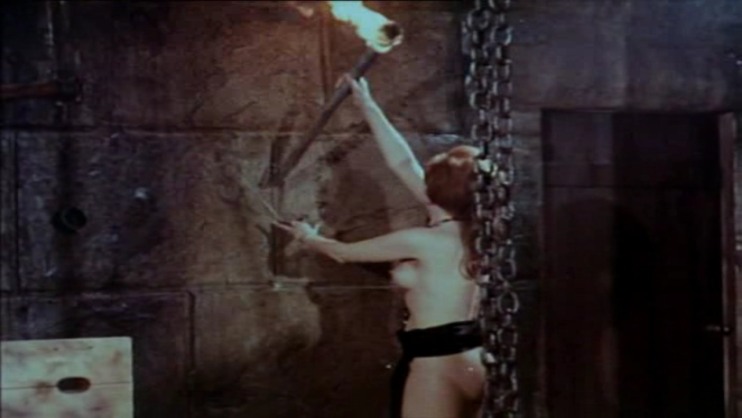 Lynn Cartwright dentro biancheria intima