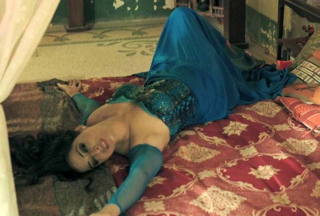 Mahie Gill foto intime 53