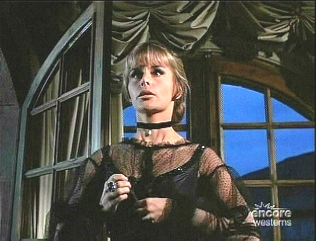 Marianna Hill foto intime 35