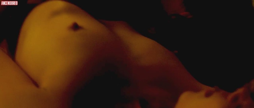 Marina FoiS nudo