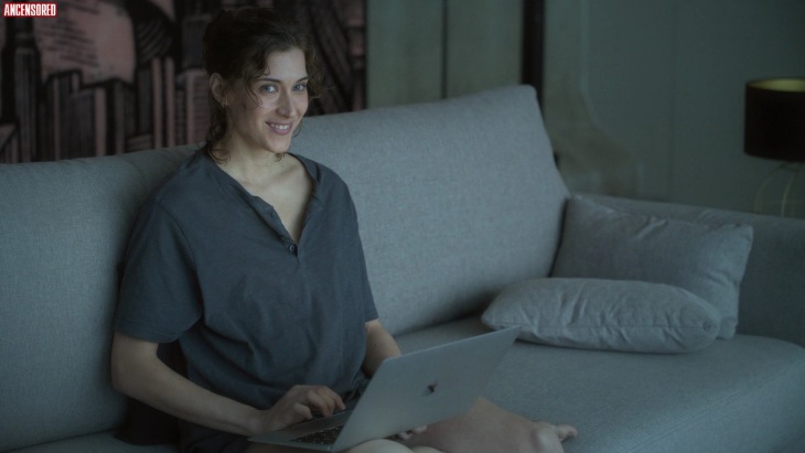 Marta Belmonte con la gonna corta 53
