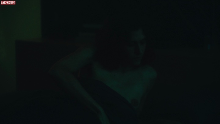 Marta Belmonte: la bellezza esplicita nelle sue foto in collant e nudo